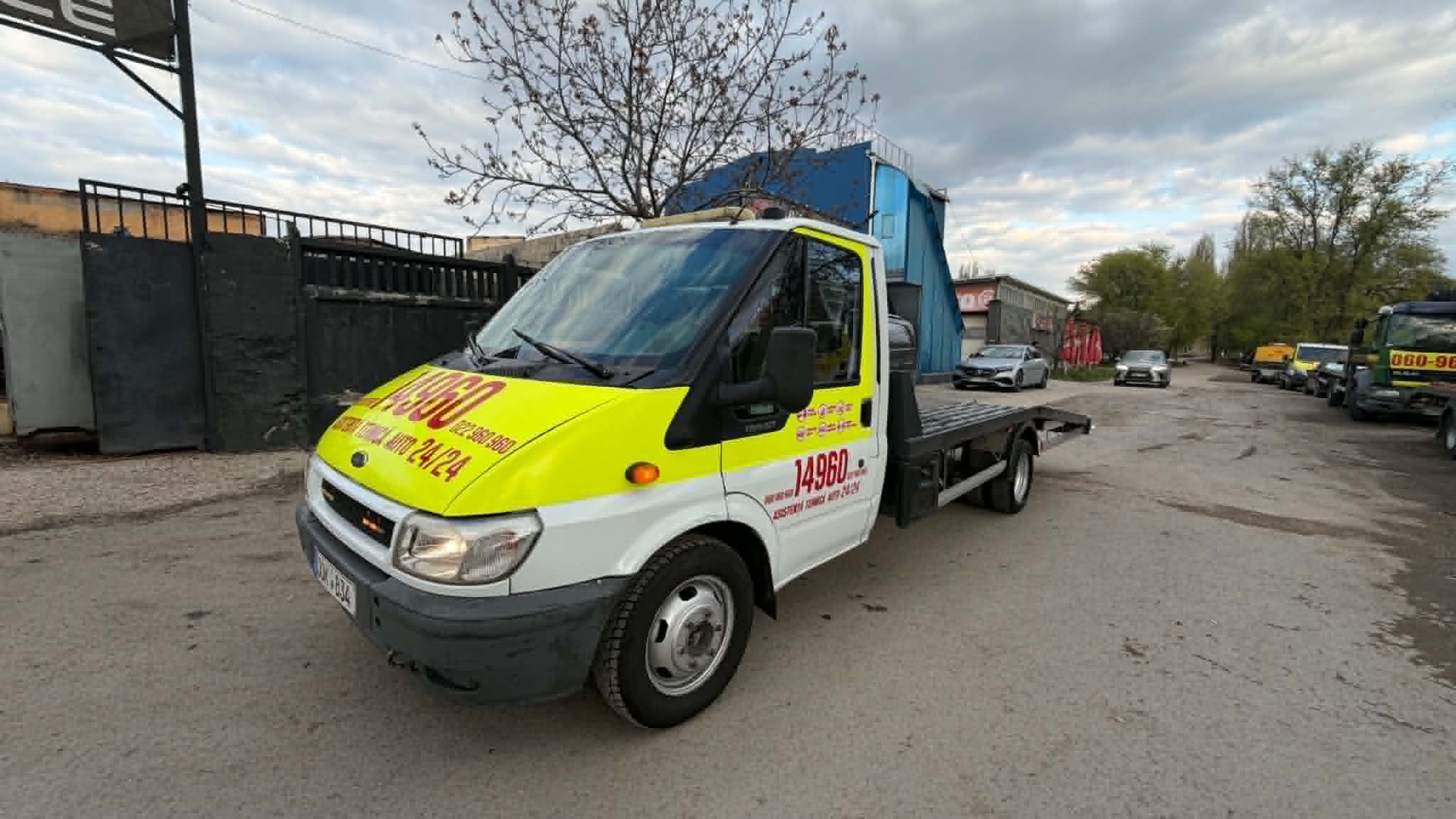 Evacuator cu platformă hidraulică în Bălți, intervenție pe drum